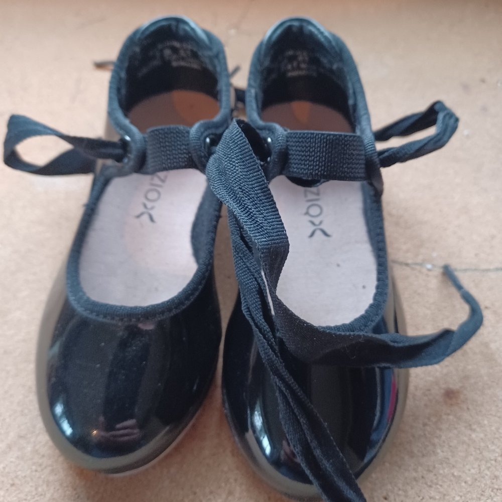 Capezio tap shoes - 6, toddler
